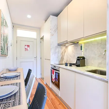 Apartamento Near Trindade Garden View 2 *